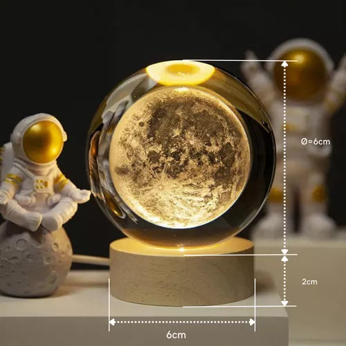 Luminária de Mesa Sistema Solar 3D em Cristal com Base de Madeira