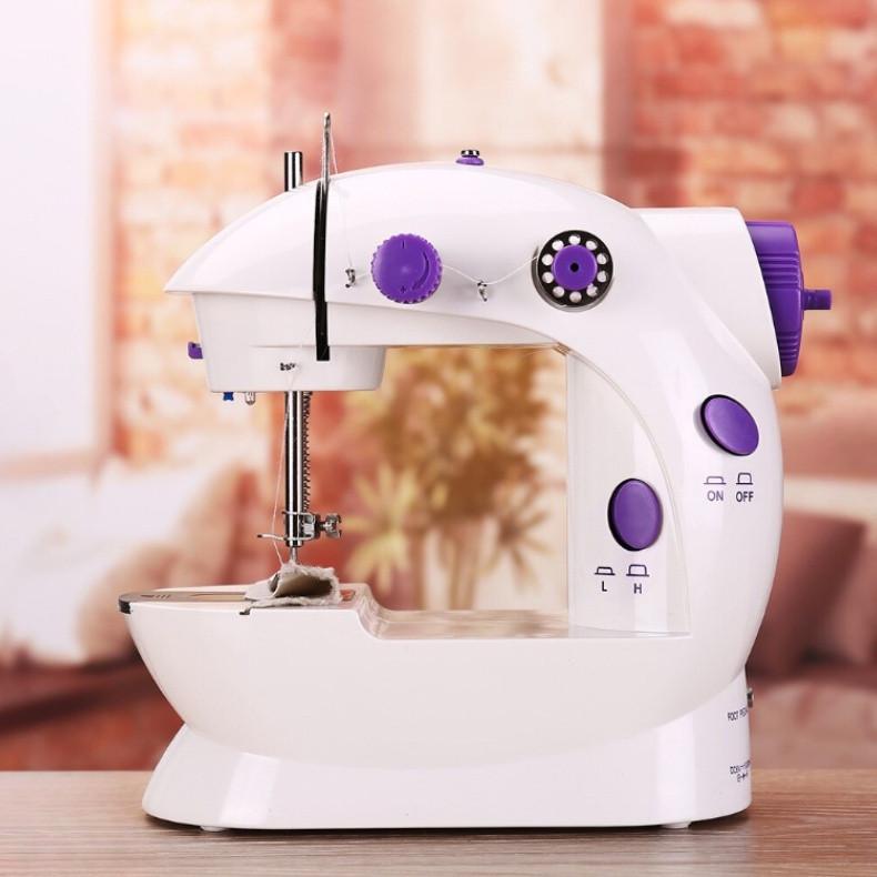 Mini Máquina de Costura Portátil Elétrica e Pilha com Pedal Bivolt